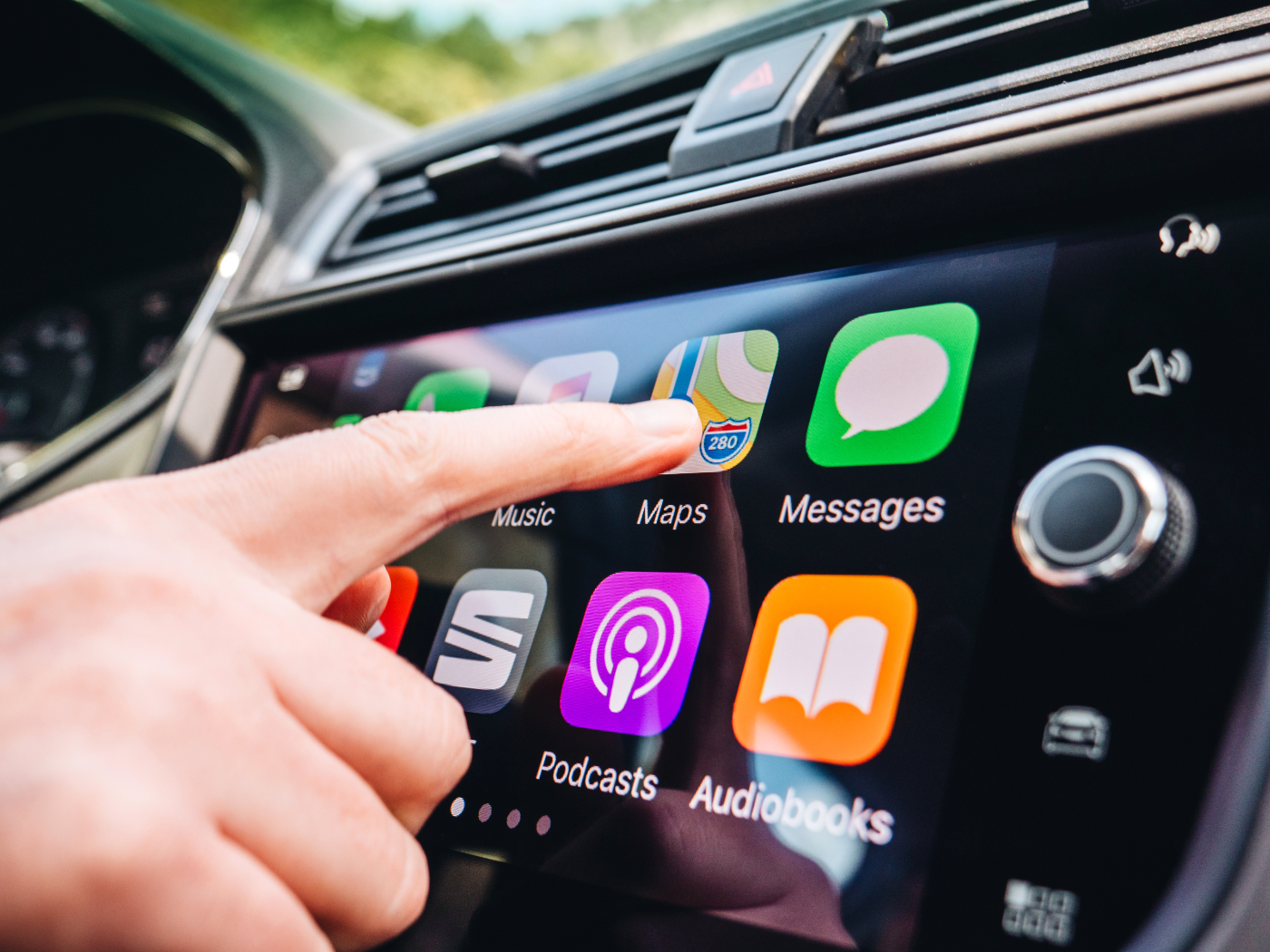 App-Auswahl im Auto