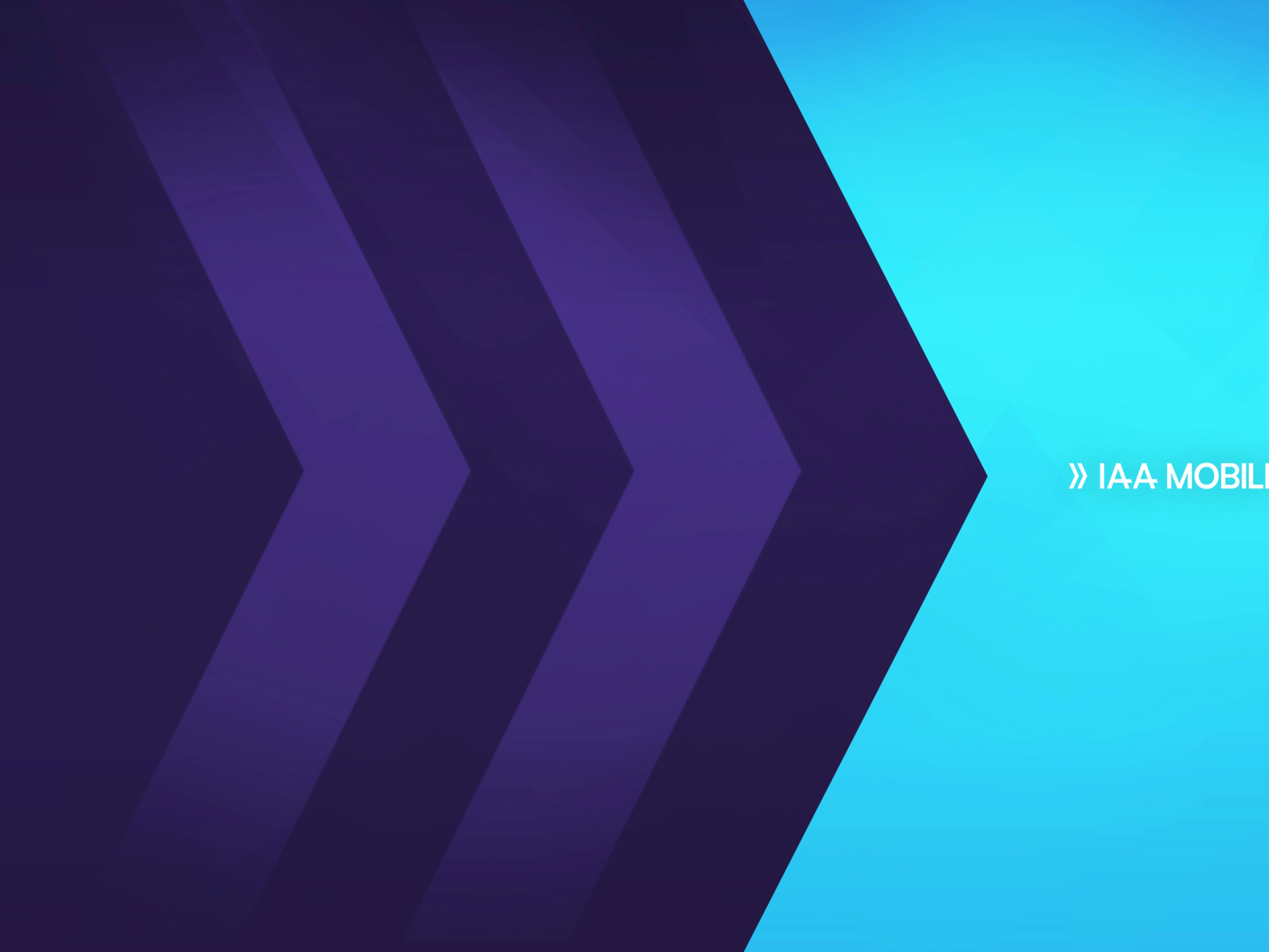 Abstrakter Hintergrund mit dunkelvioletten Pfeilen nach rechts auf blauem Farbverlauf, rechts steht der Text „IAA Mobility | Visionary Club“.