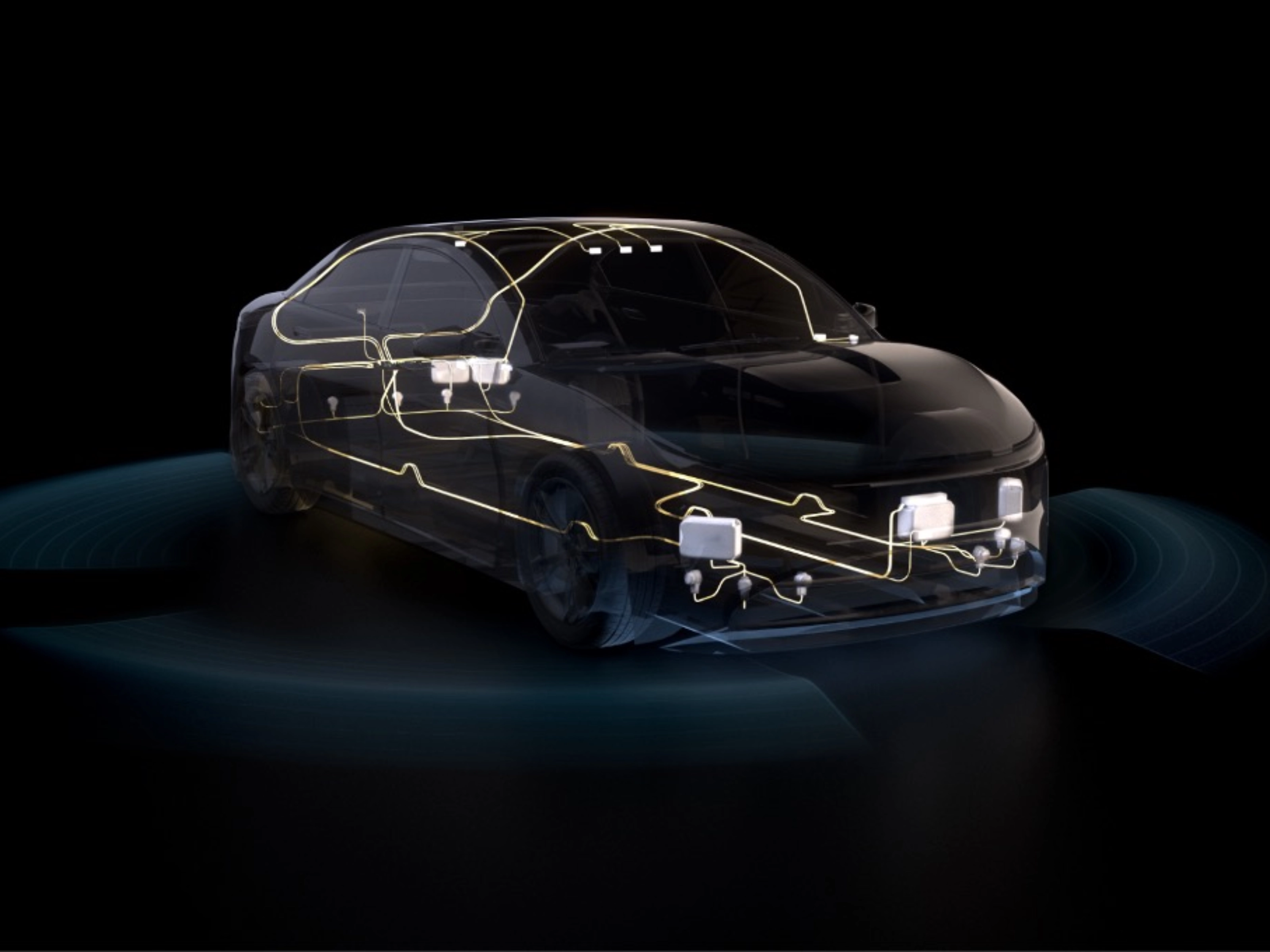 Transparentes Auto mit sichtbarer Elektronik und leuchtenden Sensorwellen.
