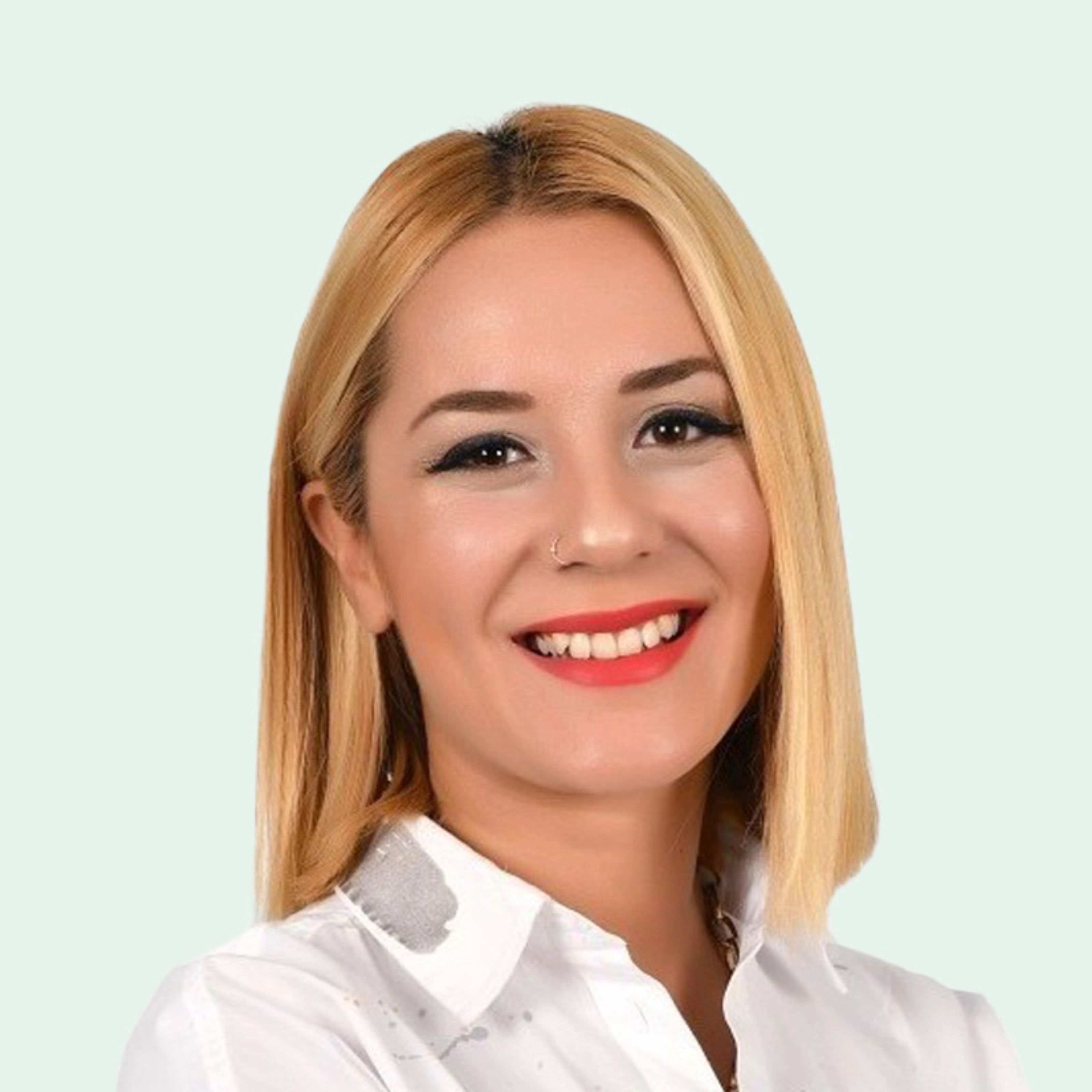Portrait Demet Çataklı Avcu 