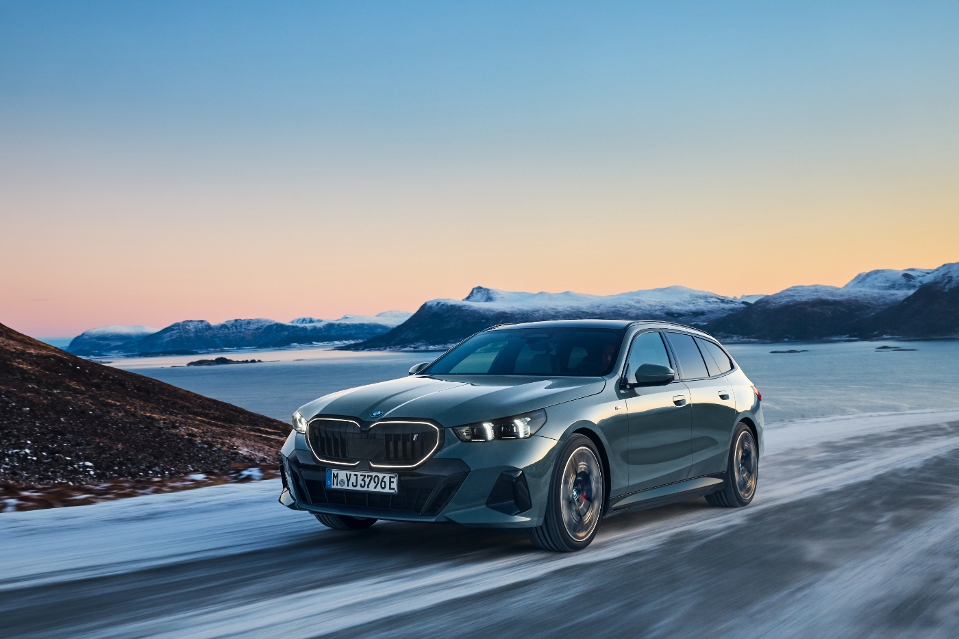 BMWi5 Touring