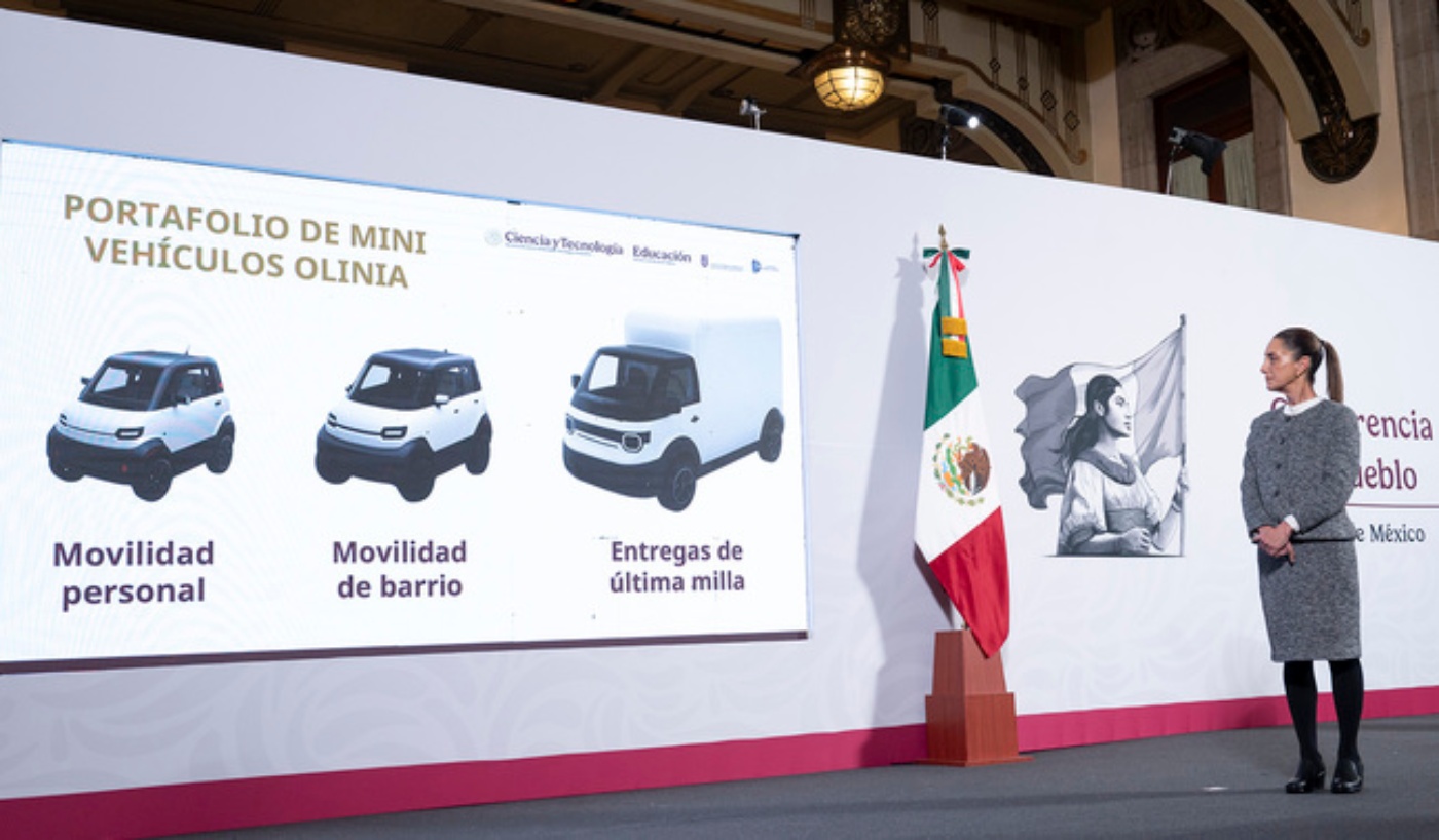 Mexican President unveiling the Olinia EV project.