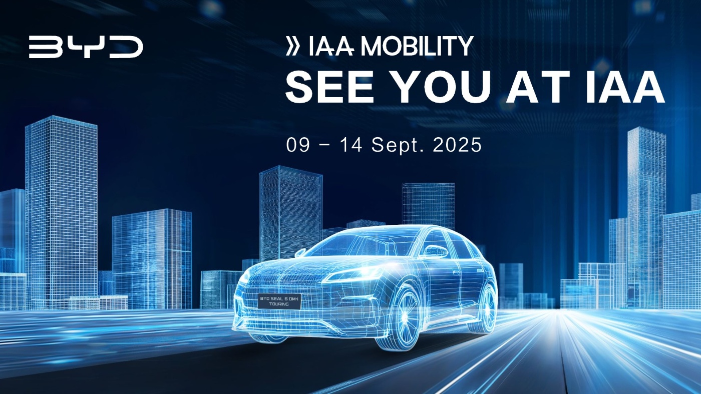 Digitale Darstellung eines BYD-Autos in futuristischer Stadt, mit Hinweis auf die IAA 2025.
